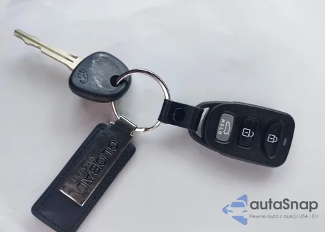 2020 Hyundai Elantra Se z USA, uszkodzony, nr VIN 5NPD74LF0LH503541